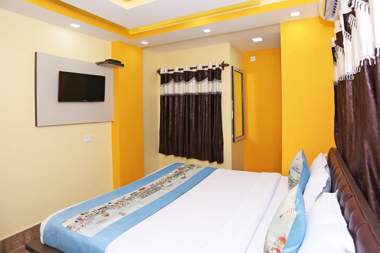 כלכותה Oyo 9975 Hotel Asmeet מראה חיצוני תמונה