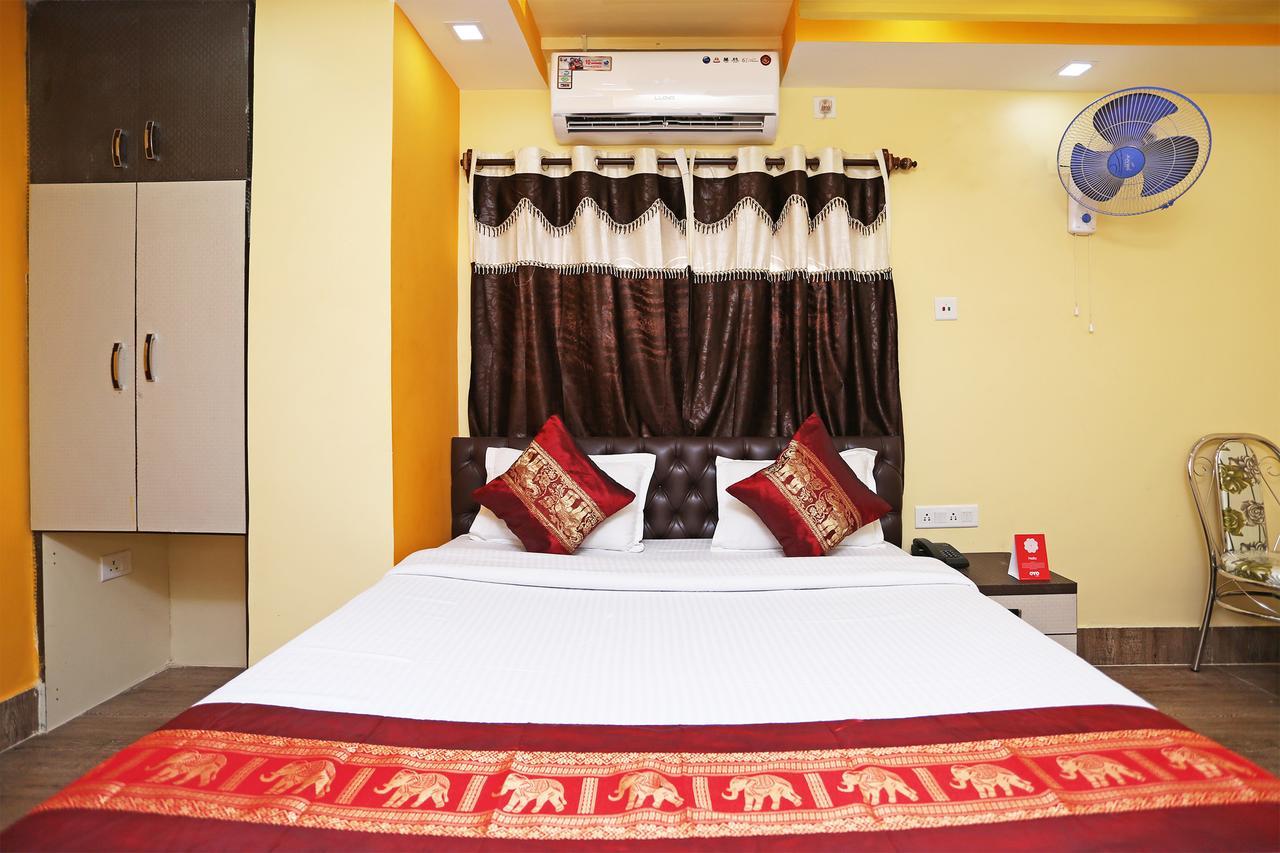 כלכותה Oyo 9975 Hotel Asmeet מראה חיצוני תמונה