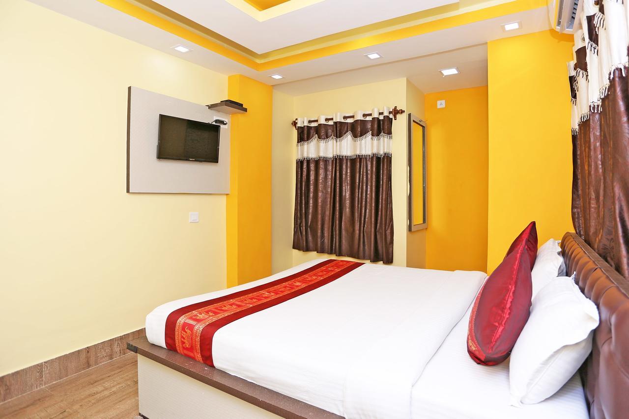 כלכותה Oyo 9975 Hotel Asmeet מראה חיצוני תמונה