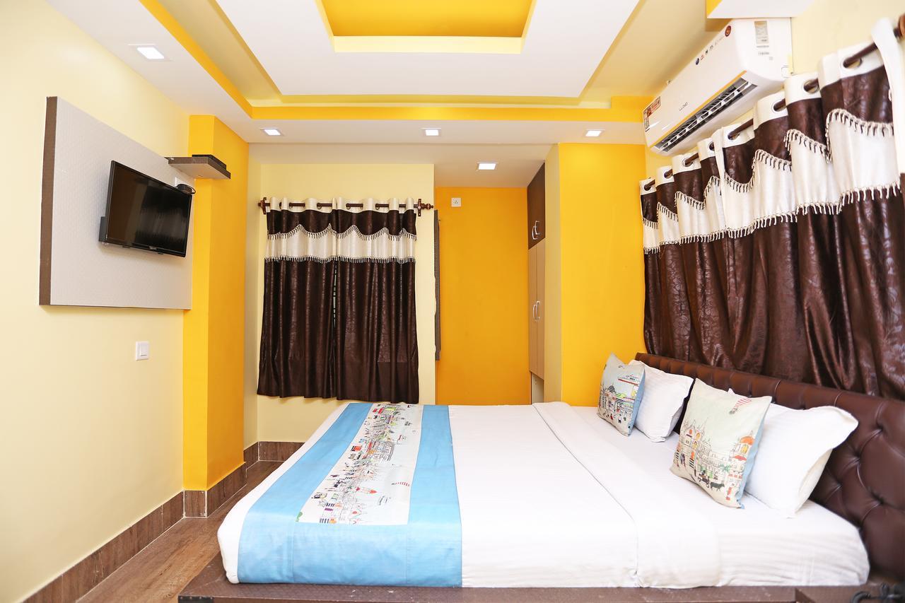 כלכותה Oyo 9975 Hotel Asmeet מראה חיצוני תמונה