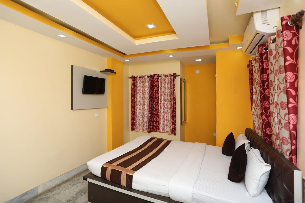 כלכותה Oyo 9975 Hotel Asmeet מראה חיצוני תמונה